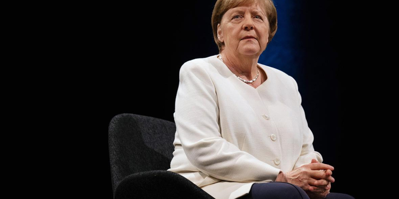 Меркель призвала «не сужать кругозор» в вопросе переговоров по Украине